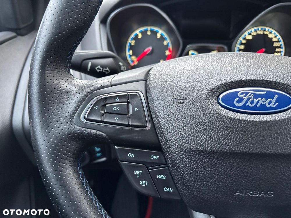 Ford Focus 2.3 EcoBoost S&S Allrad RS Blue & Black - 33