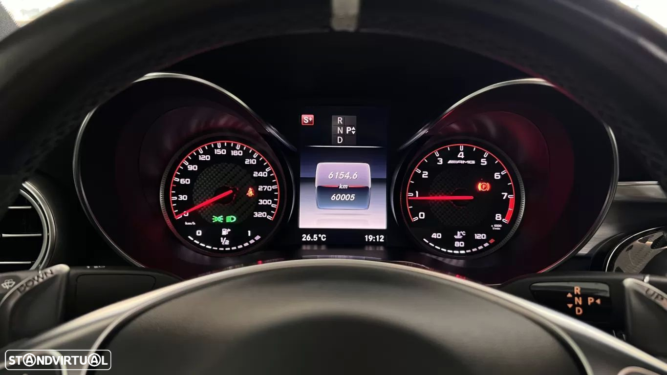 Mercedes-Benz C 63 AMG S - 21