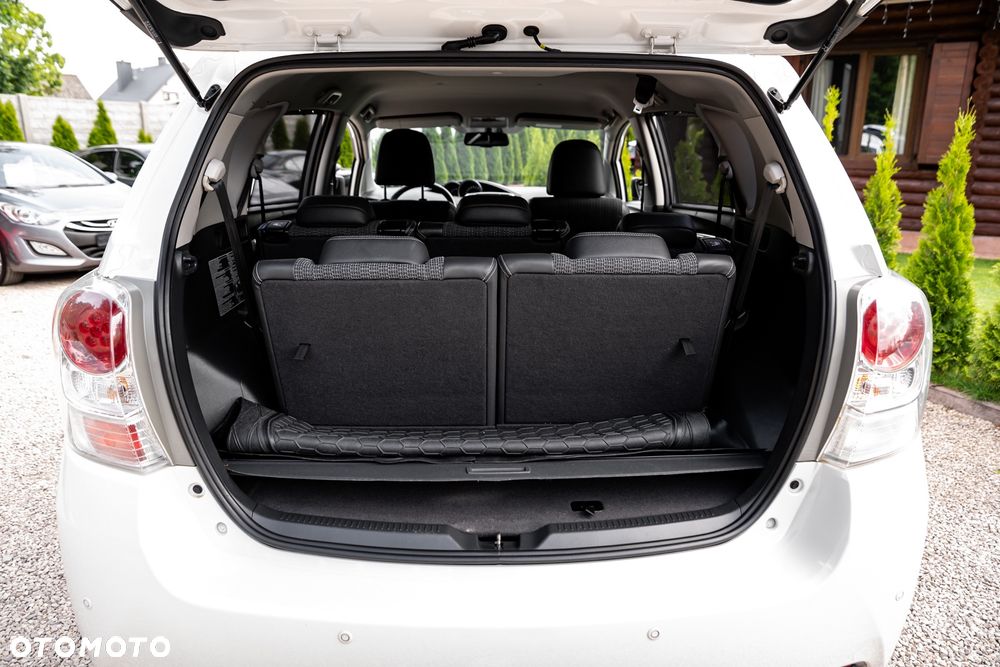 Toyota Verso 1.8 Sol 7os MS - 21