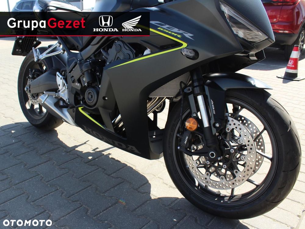 Honda CBR - 11