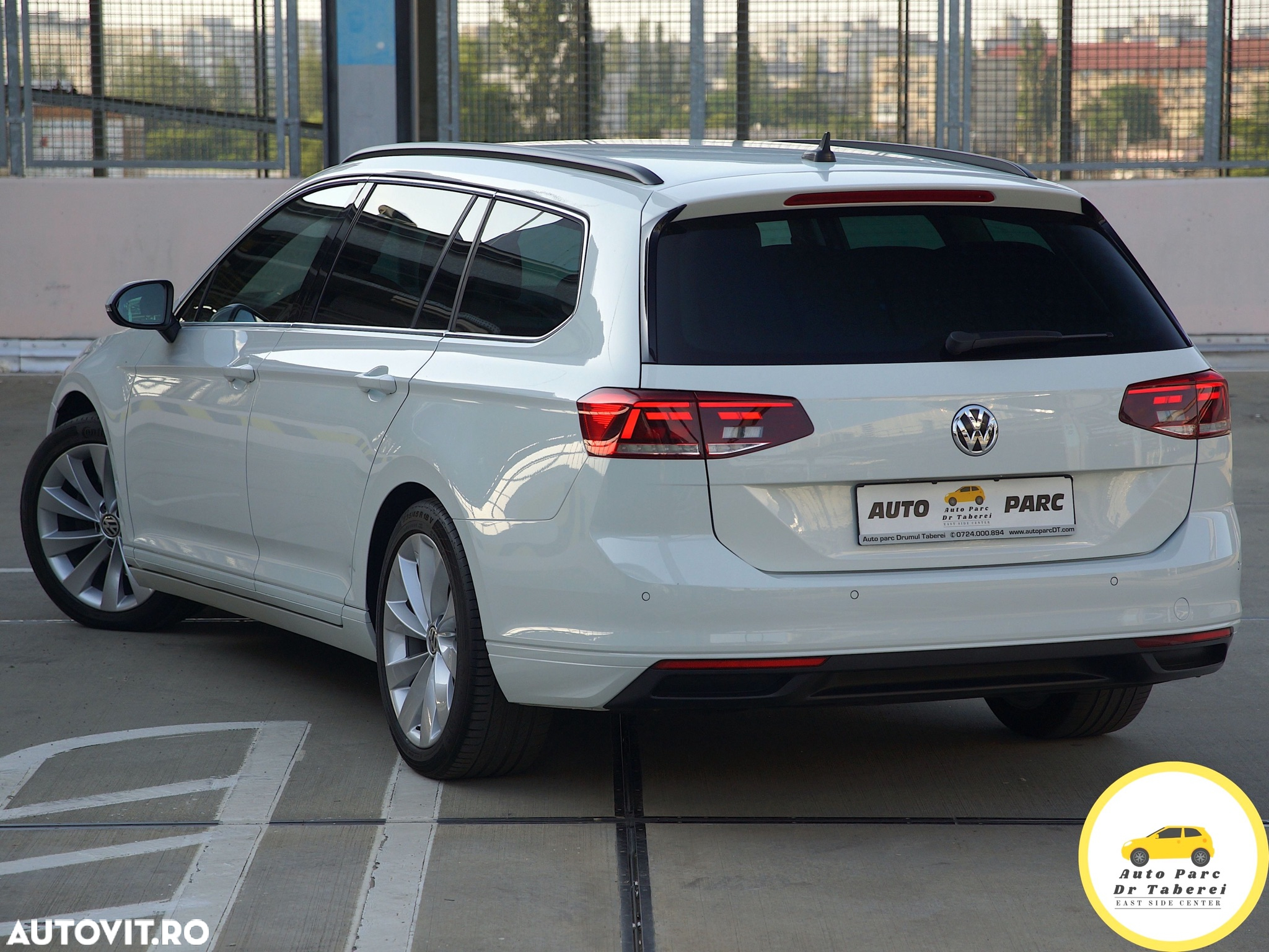 Volkswagen Passat Variant 2.0 TDI SCR DSG BlueMotion Comfortline - 10