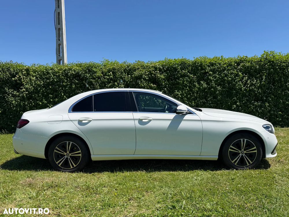 Mercedes-Benz E 200 4MATIC 9G-TRONIC Avantgarde - 3