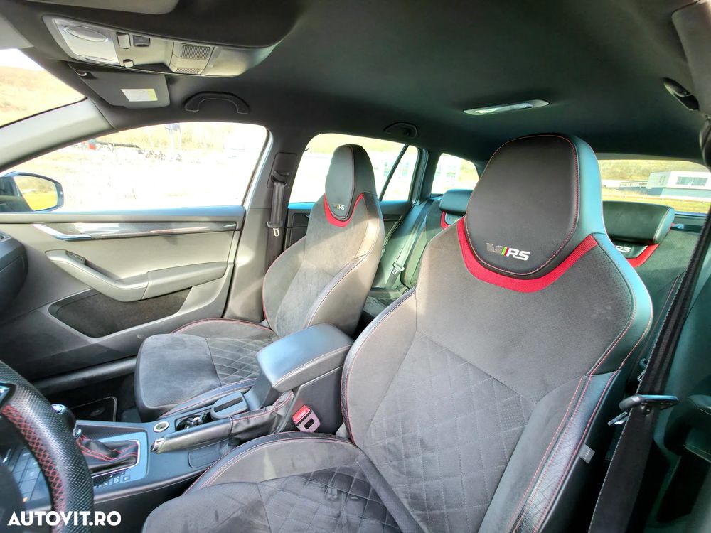 Skoda Octavia Combi 2.0 TDI 4x4 DSG RS - 7