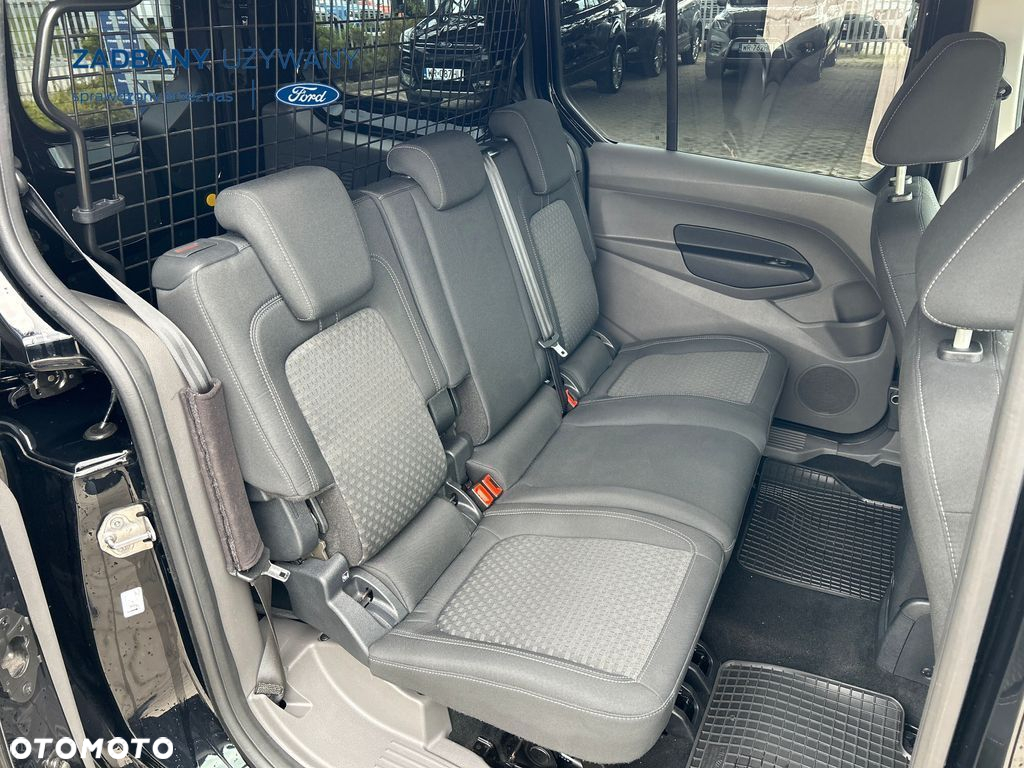 Ford Transit Connect - 12
