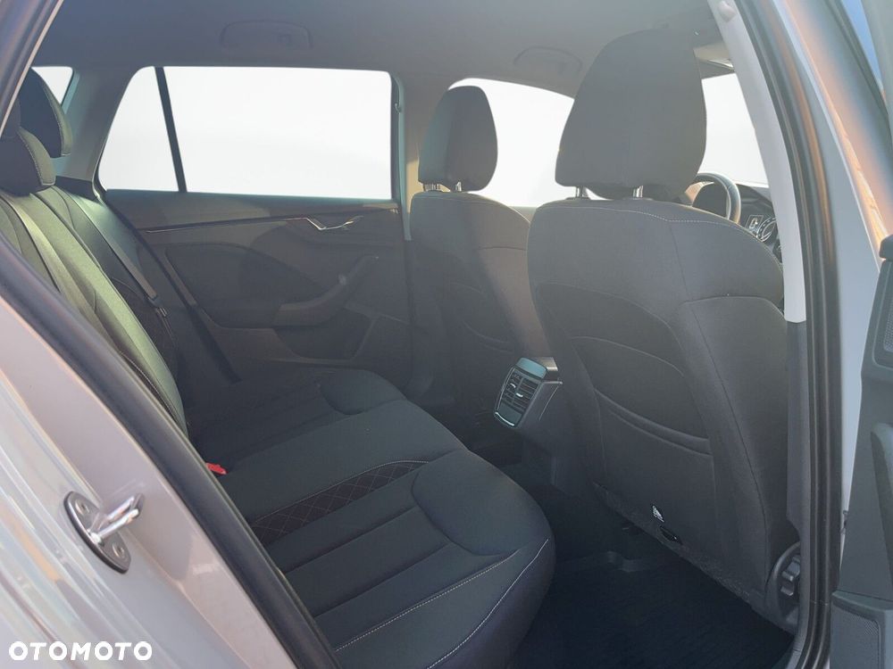 Skoda Kamiq 1.0 TSI Ambition - 35