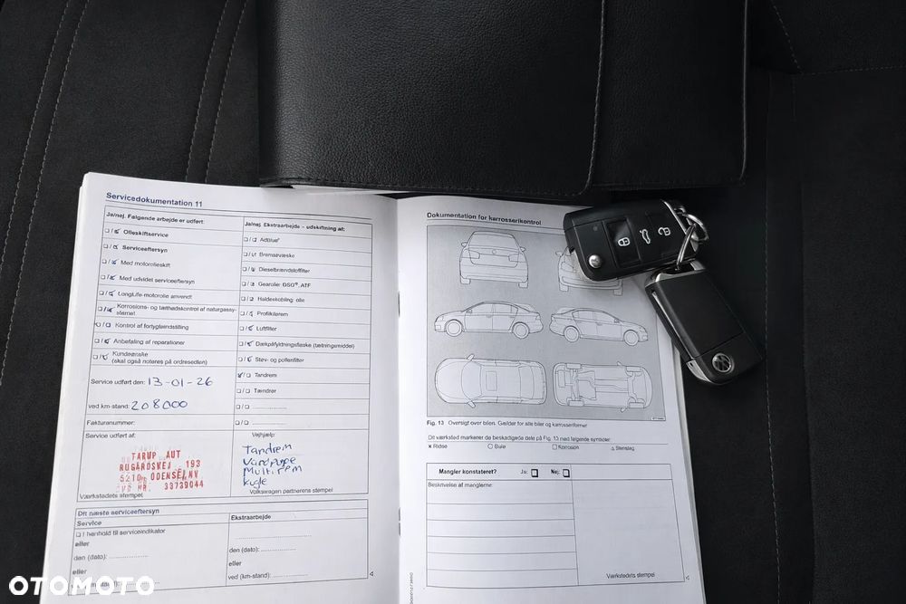 Volkswagen Touran 2.0 TDI SCR DSG Highline - 29