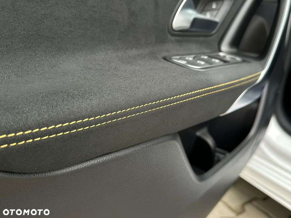 Mercedes-Benz Klasa A 45 S AMG 4-Matic 8G-DCT - 23