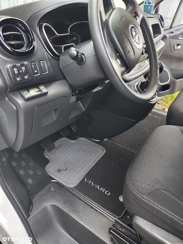 Opel Vivaro - 2