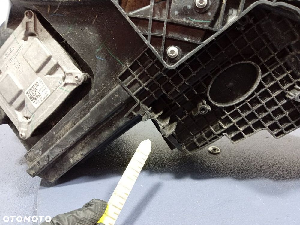 CHRYSLER PACIFICA II 16-20 REFLEKTOR PRAWY HALOGEN LED 68228946AE - 6