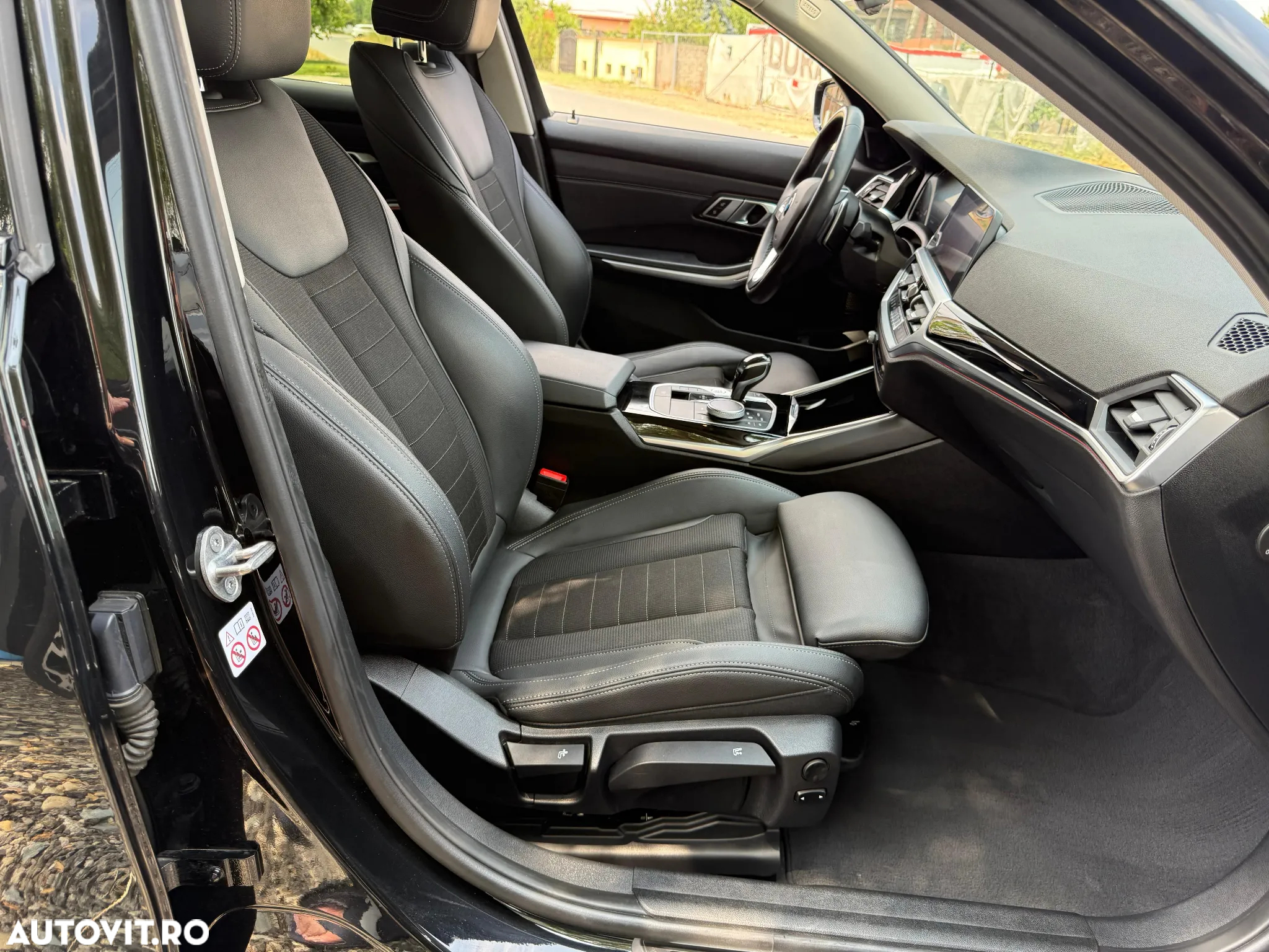 BMW Seria 3 320i xDrive Aut. - 11