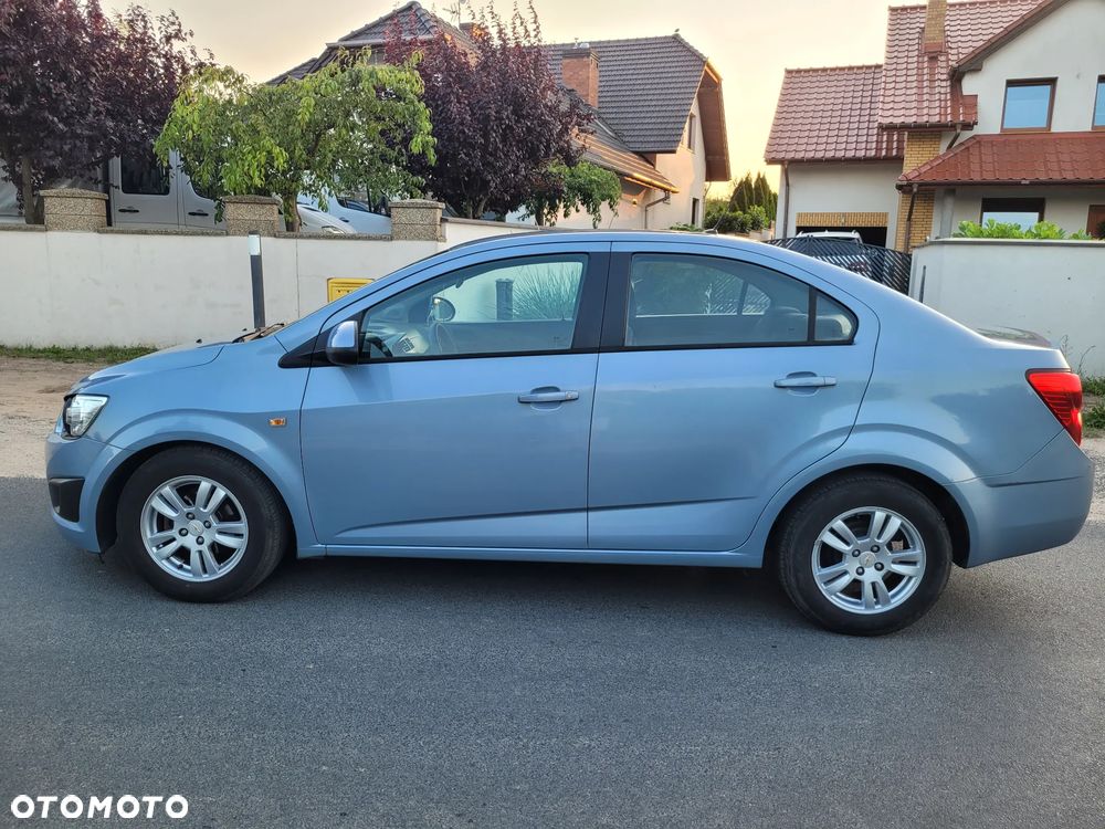 Chevrolet Aveo 1.4 16V LS - 5