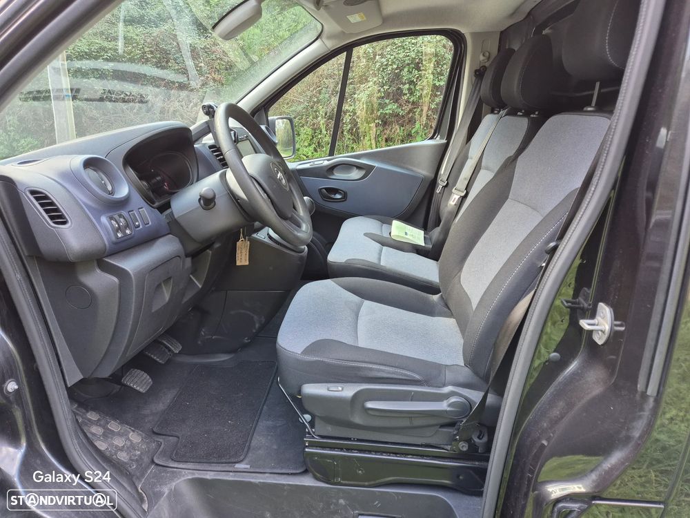 Opel Vivaro - 13