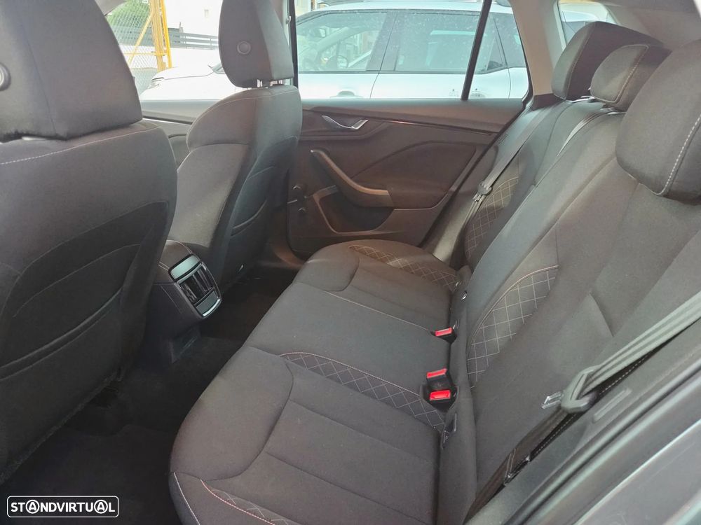 Skoda Kamiq 1.0 TSI Ambition - 11