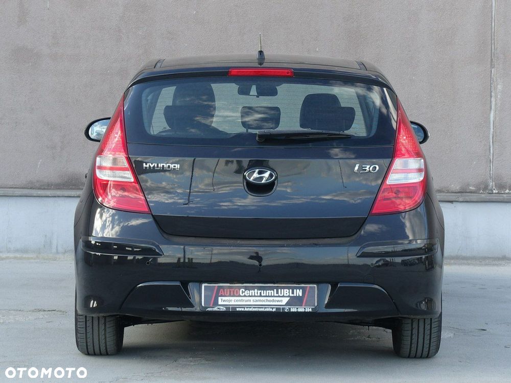 Hyundai i30 - 23