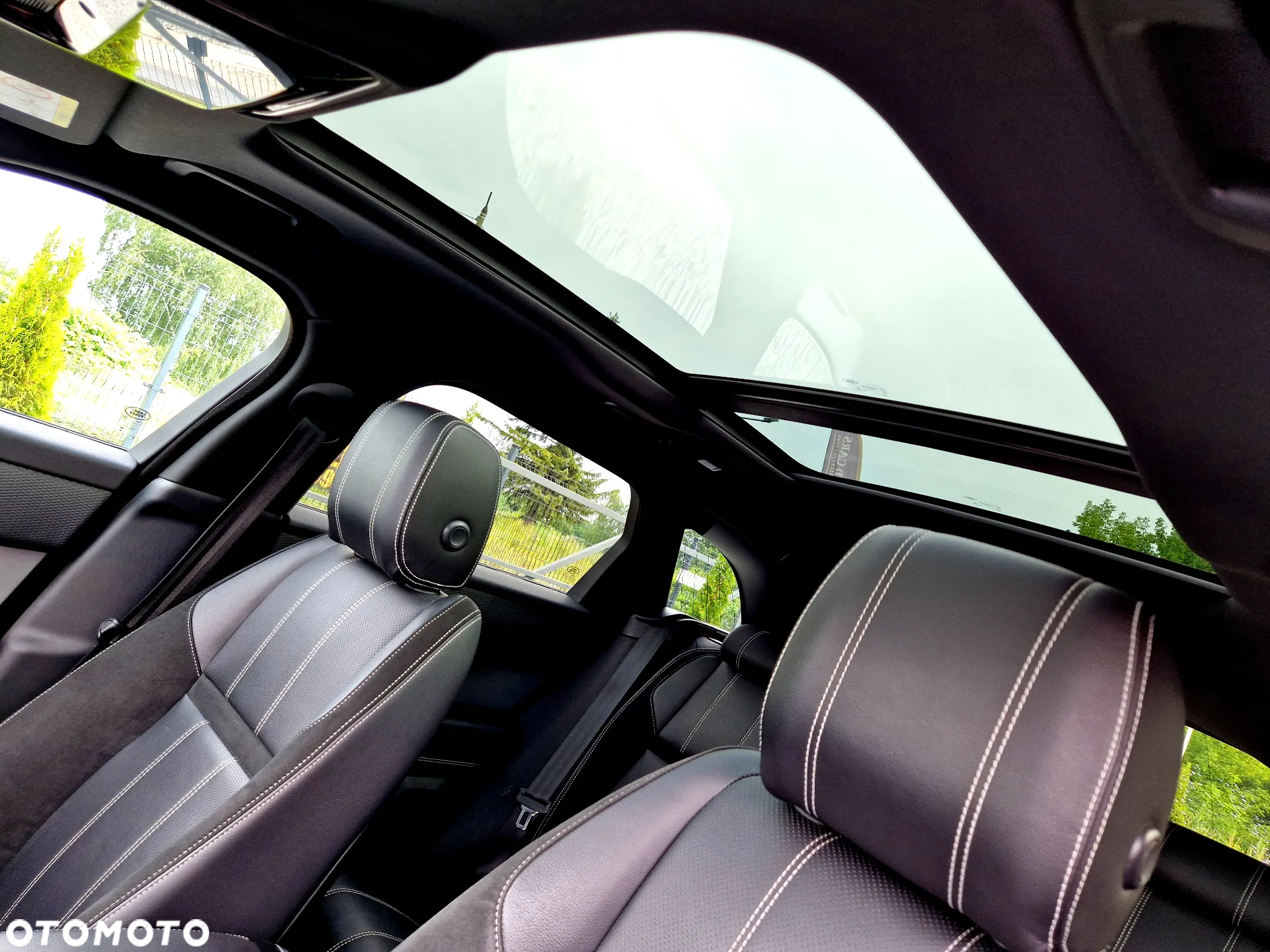 Land Rover Range Rover Velar 2.0 TD4 R-Dynamic - 30