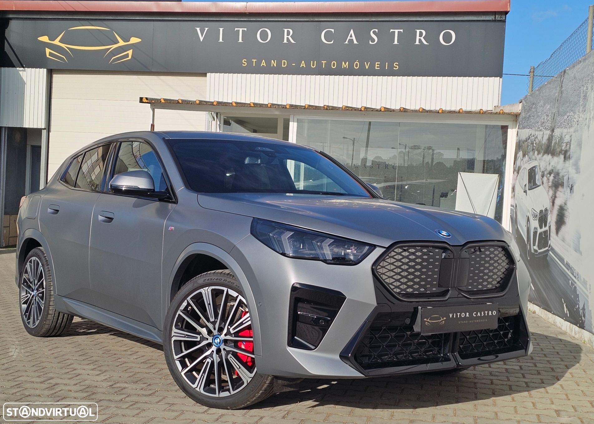 BMW iX2 eDrive20 Pack Desportivo M Pro - 1