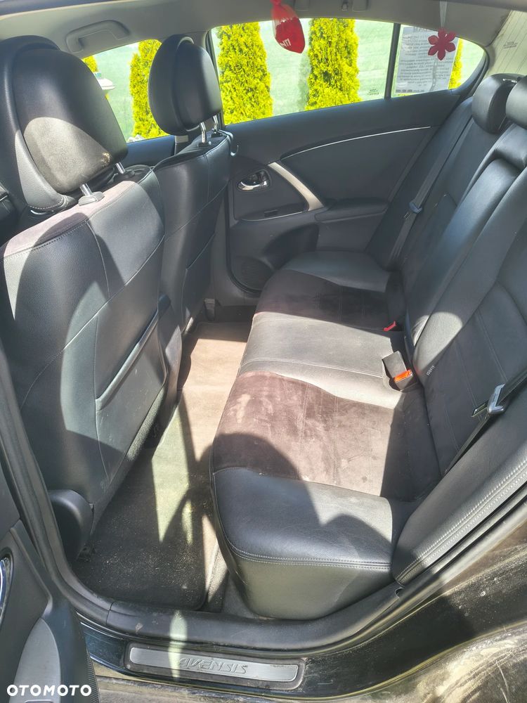 Toyota Avensis 2.0 D-4D Edition - 15