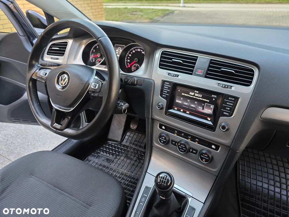Volkswagen Golf 1.2 TSI Comfortline - 11