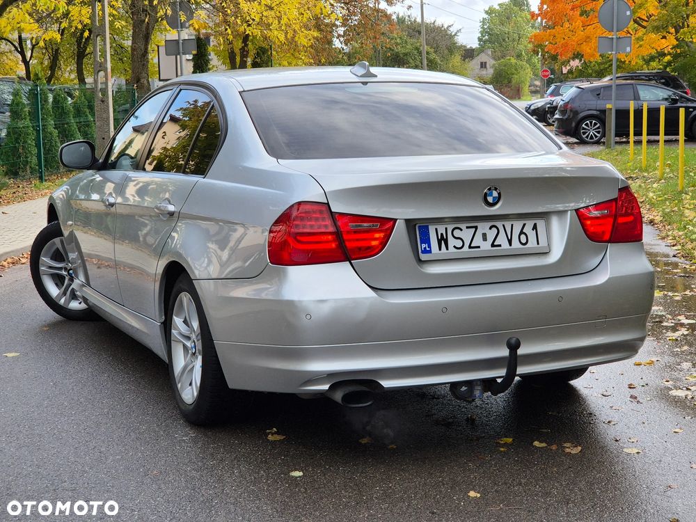 BMW Seria 3 320i - 7