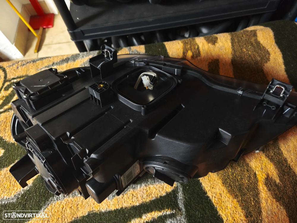 Farol direito bi-xenon direcional BMW X5 E70 - 5