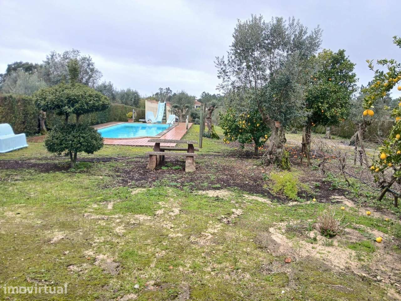 Moradia T4 com Piscina e Terreno Próxima de Constância - Grande imagem: 4/30