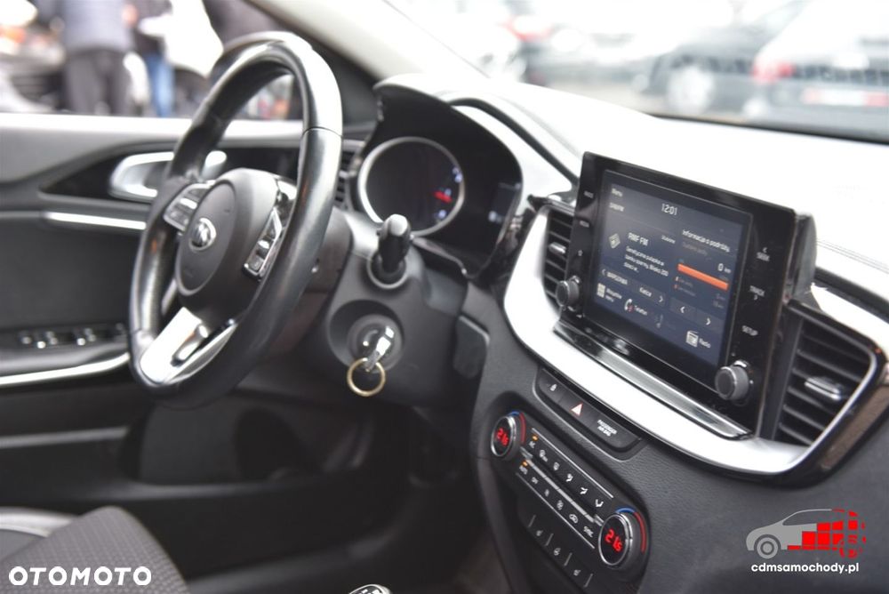 Kia Ceed - 22