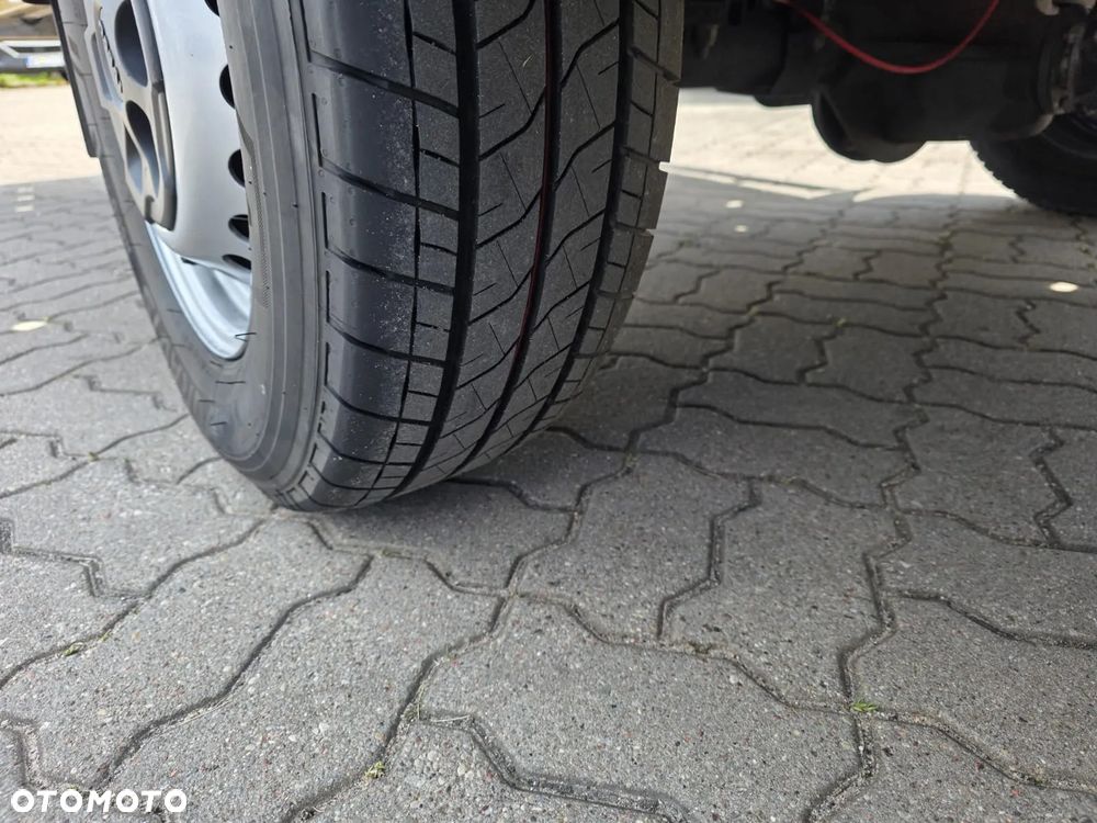 Iveco 35S18 Pomoc Drogowa Najazd Laweta Krajowy Ledy Nawigacja - 9