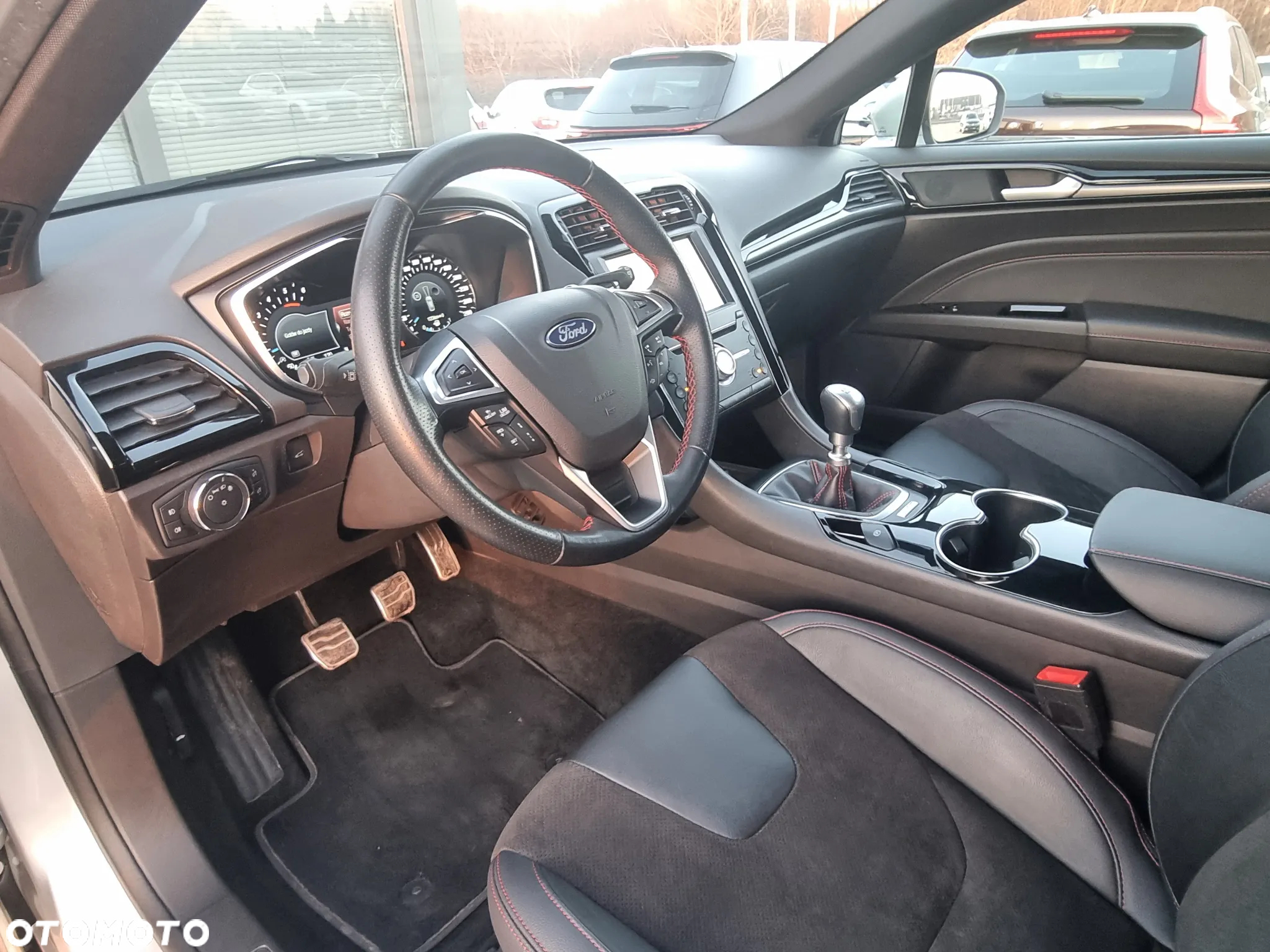 Ford Mondeo 2.0 EcoBlue Titanium - 21