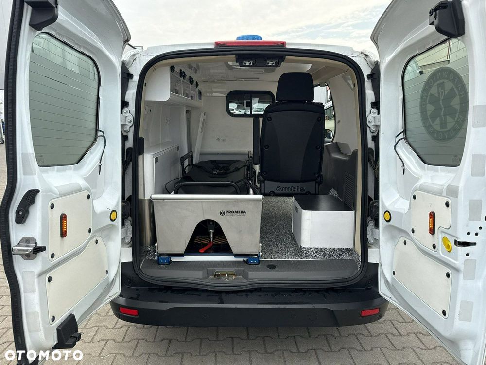 Ford Transit Connect - 16