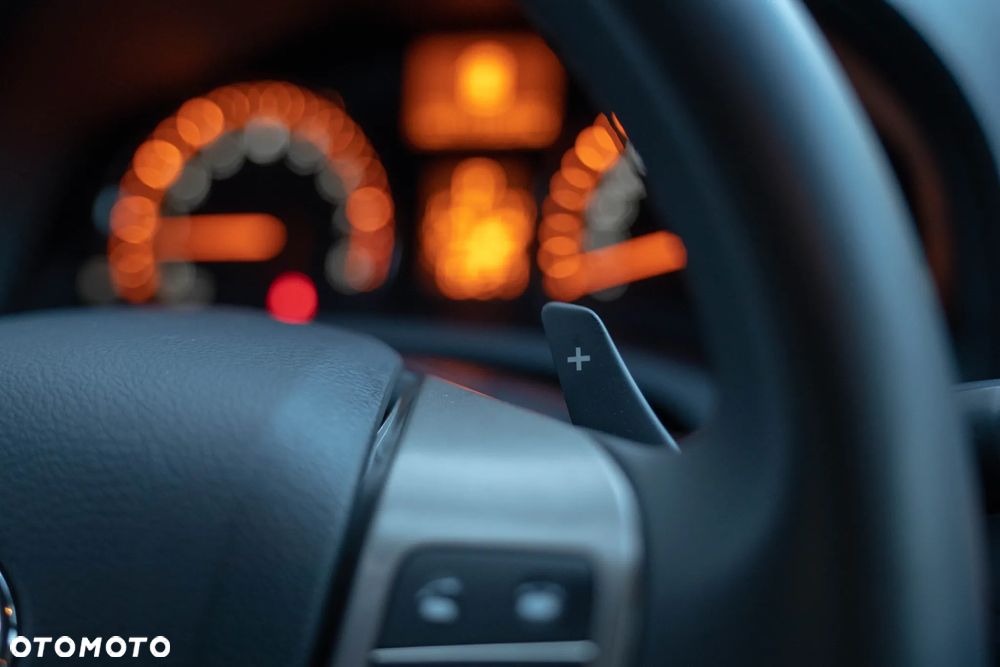 Toyota Avensis 1.8 Multidrive Business Edition - 15