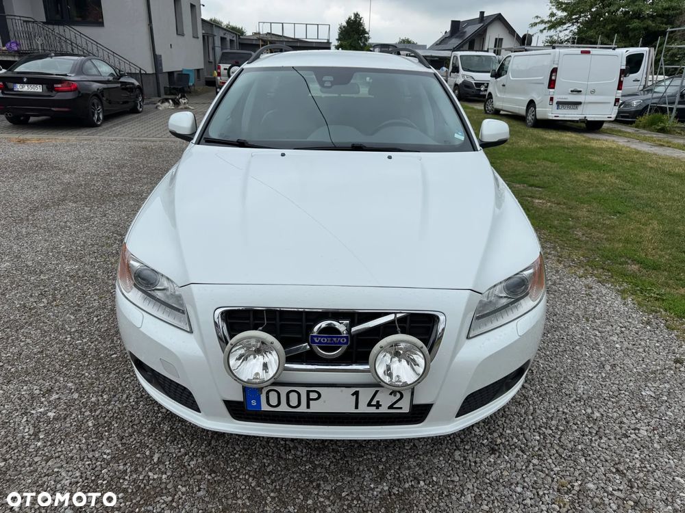 Volvo V70 D4 Momentum - 8