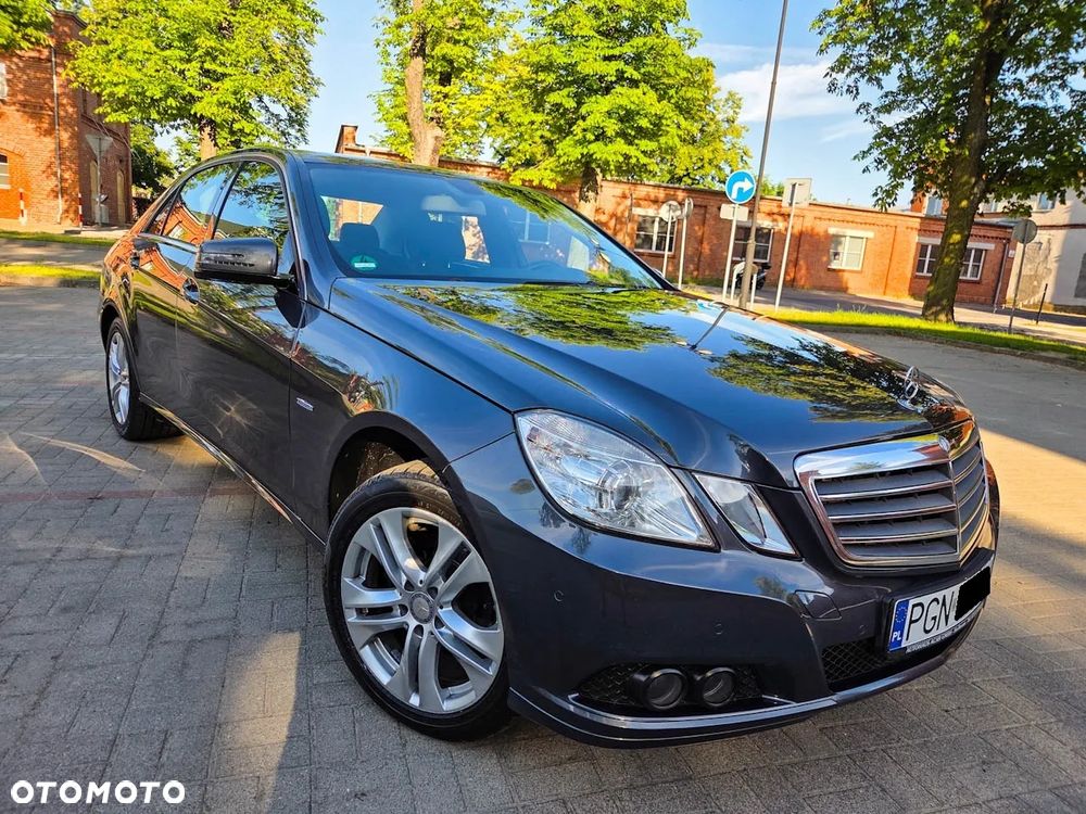 Mercedes-Benz Klasa E 200 CGI BlueEFFICIENCY - 1