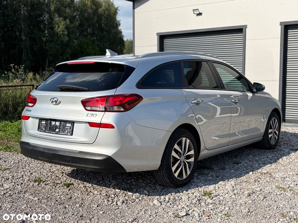 Hyundai i30 1.4 T-GDI Classic + - 9