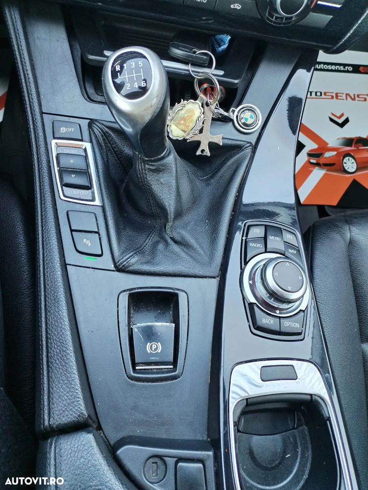 BMW Seria 5 520d Touring - 16