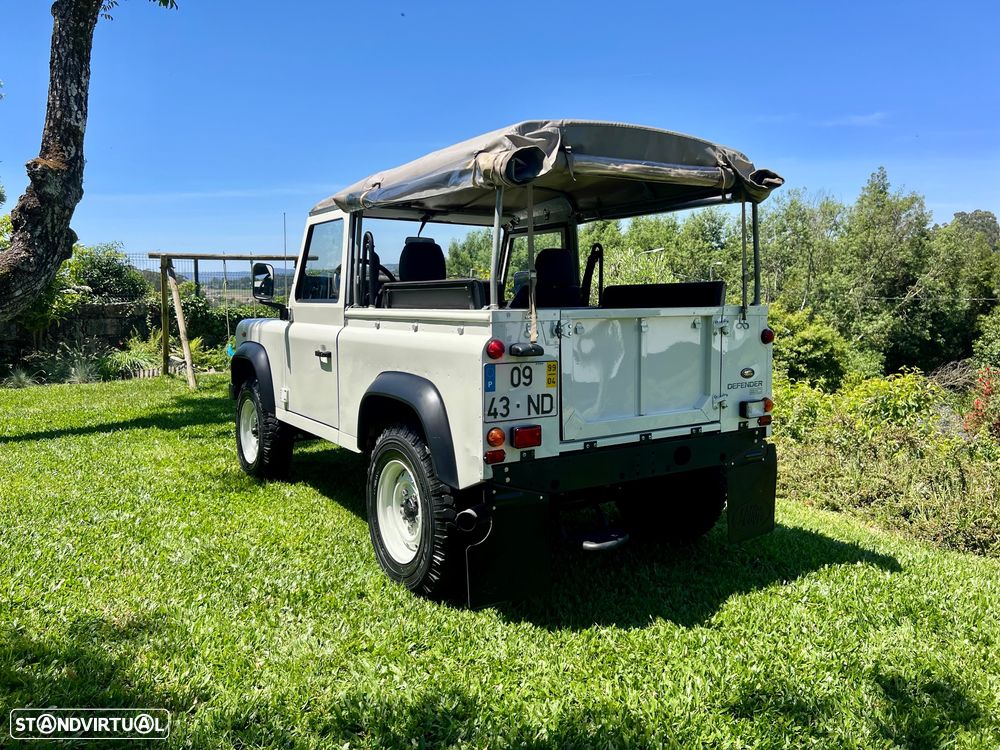 Land Rover Defender 90 2.5 Td5 Soft Top - 5