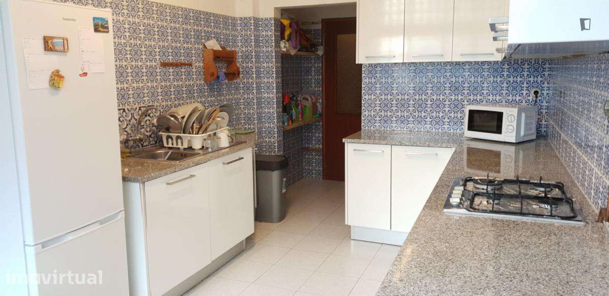Quarto - localizado em Celas Coimbra Portugal Coimbra - Grande imagem: 5/9