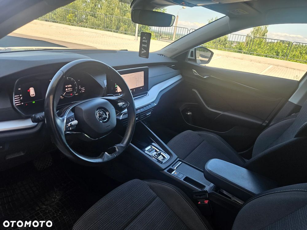 Skoda Octavia 2.0 TDI Sportline DSG - 12