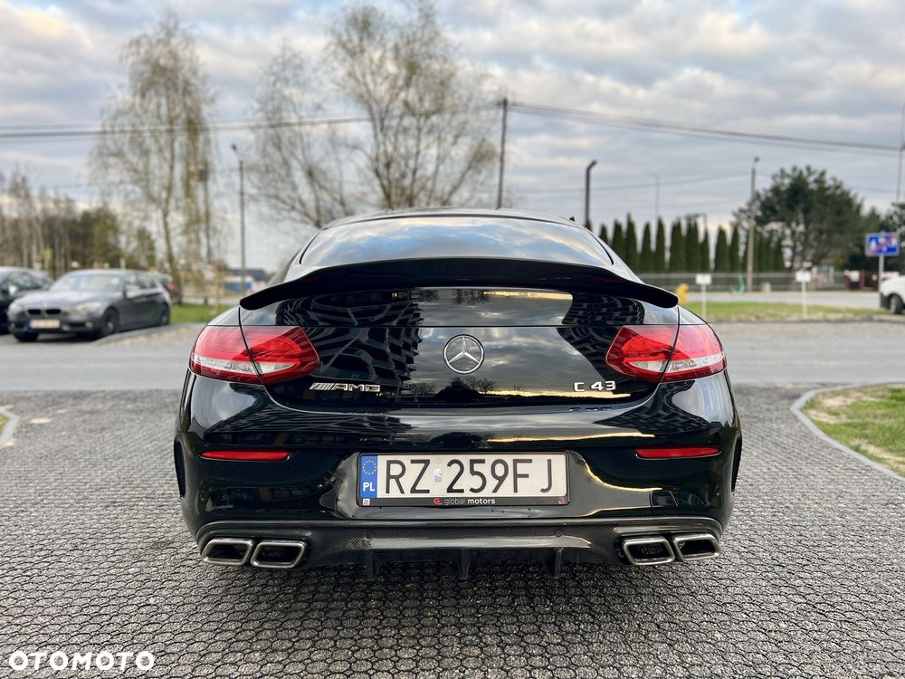 Mercedes-Benz Klasa C AMG 43 4-Matic - 12