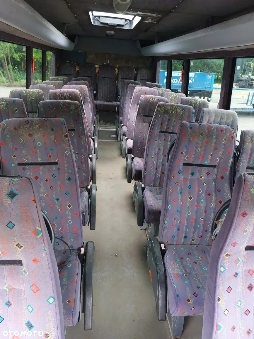 Mercedes-Benz Vario 815D - 4