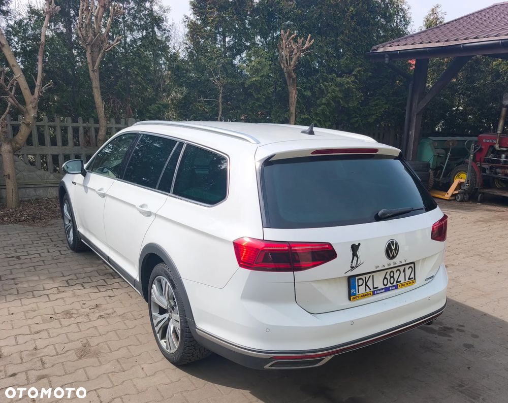Volkswagen Passat Alltrack 2.0 TDI SCR DSG 4Motion - 5