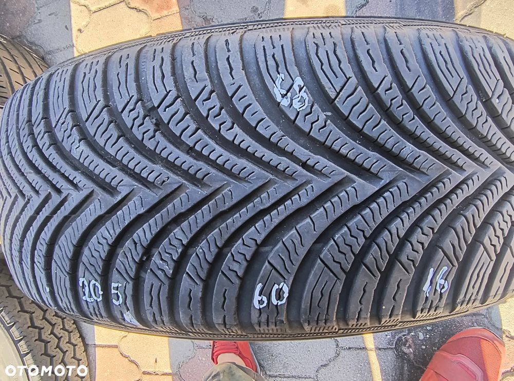 Michelin 205/60/16 nr 68