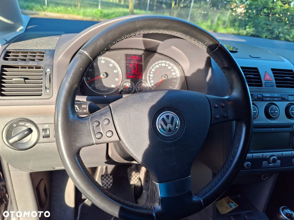 Volkswagen Touran 1.6 Trendline - 19