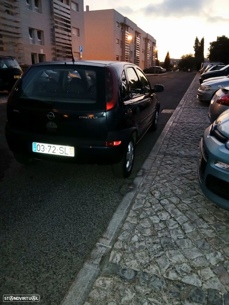 Opel Corsa 1.2 16V Confort - 3