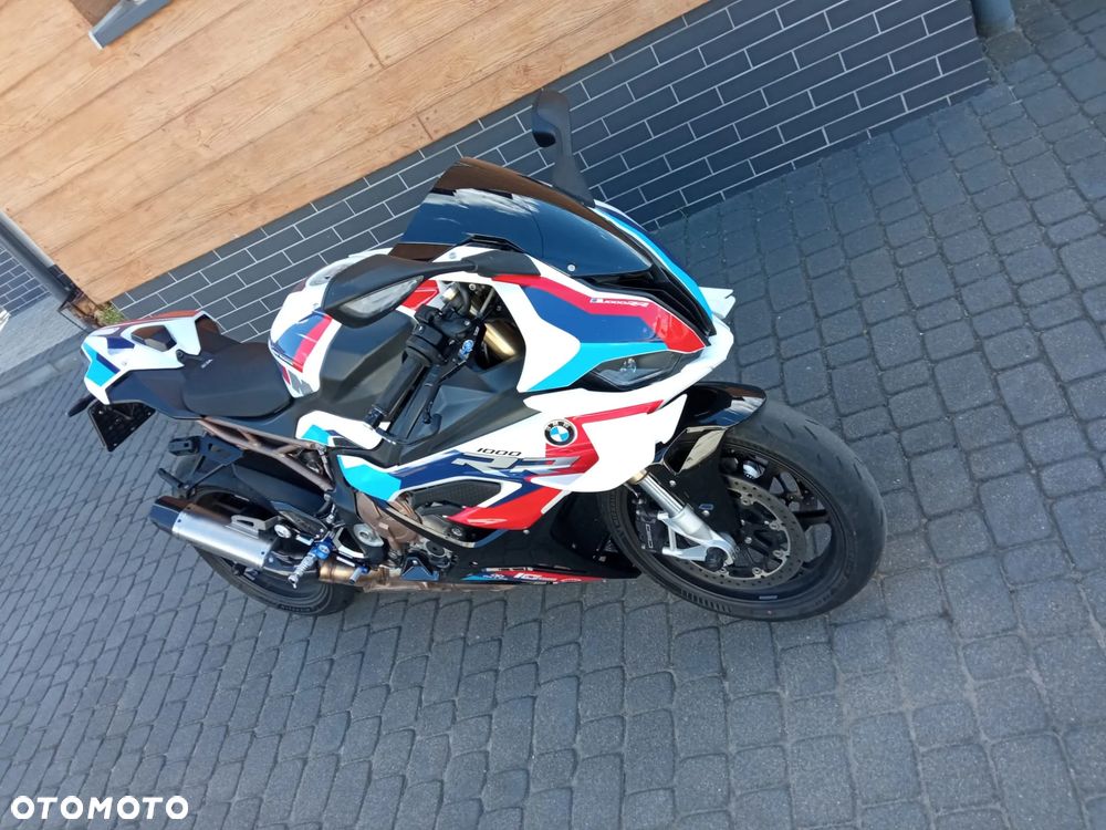 BMW S - 4