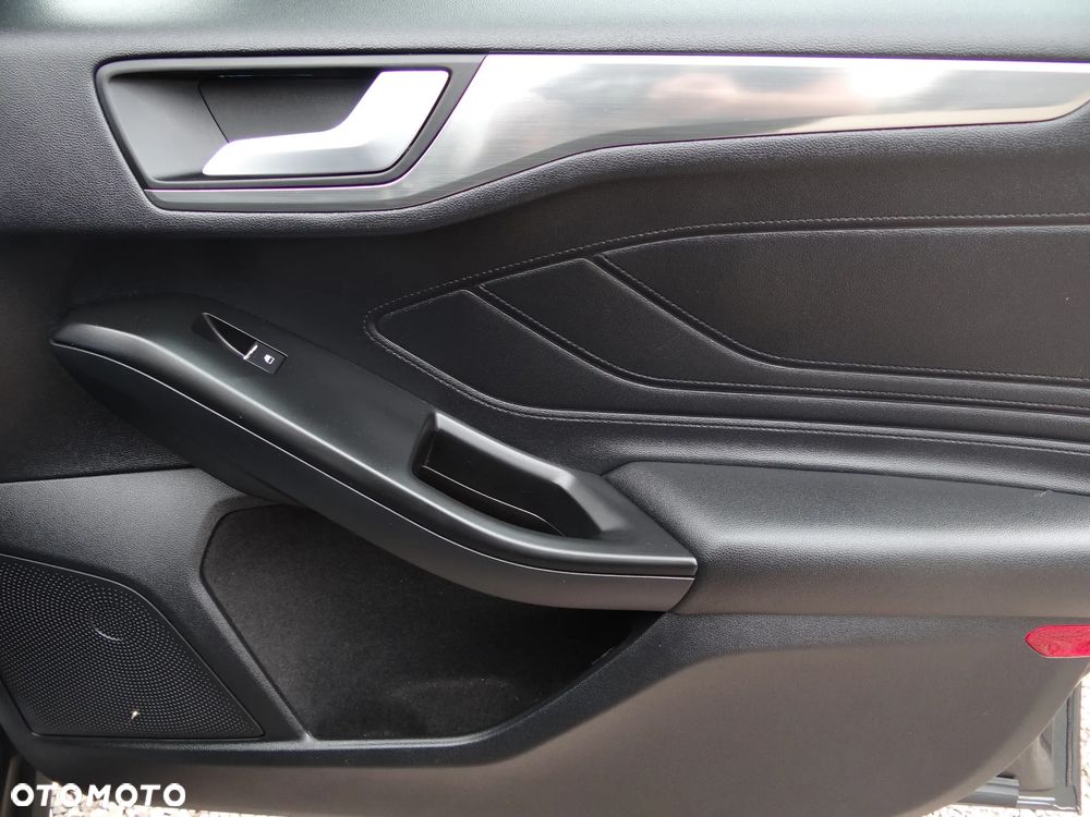 Ford Focus 1.5 EcoBlue Start-Stopp-System TITANIUM - 22
