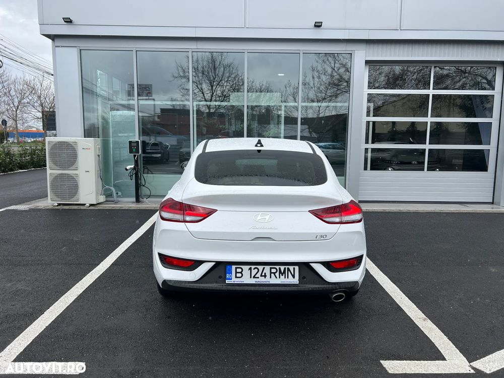 Hyundai i30 1.5 T-GDI 140CP M/T MHEV Highway - 9