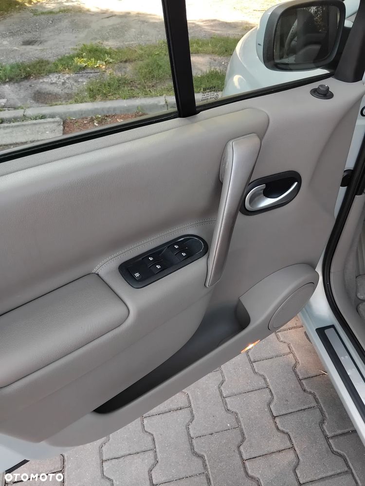 Renault Scenic - 7
