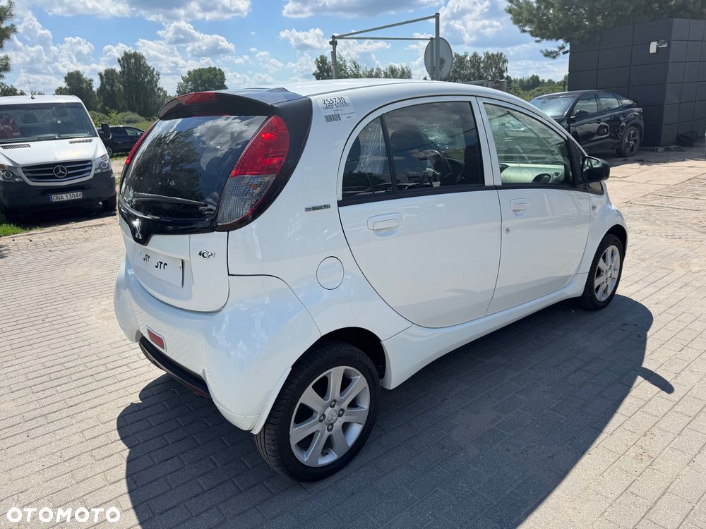 Peugeot iOn Active - 2