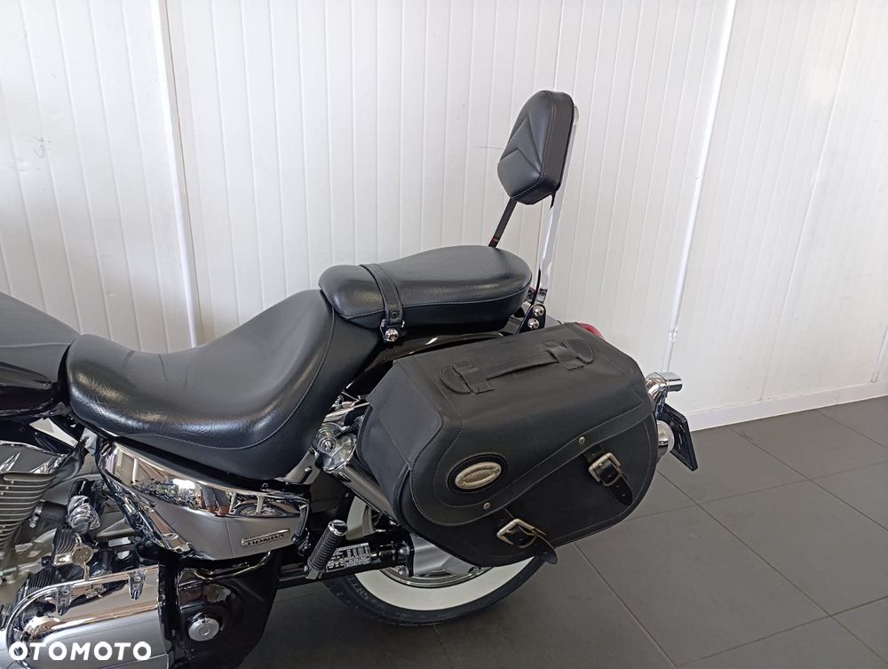 Honda VTX - 12