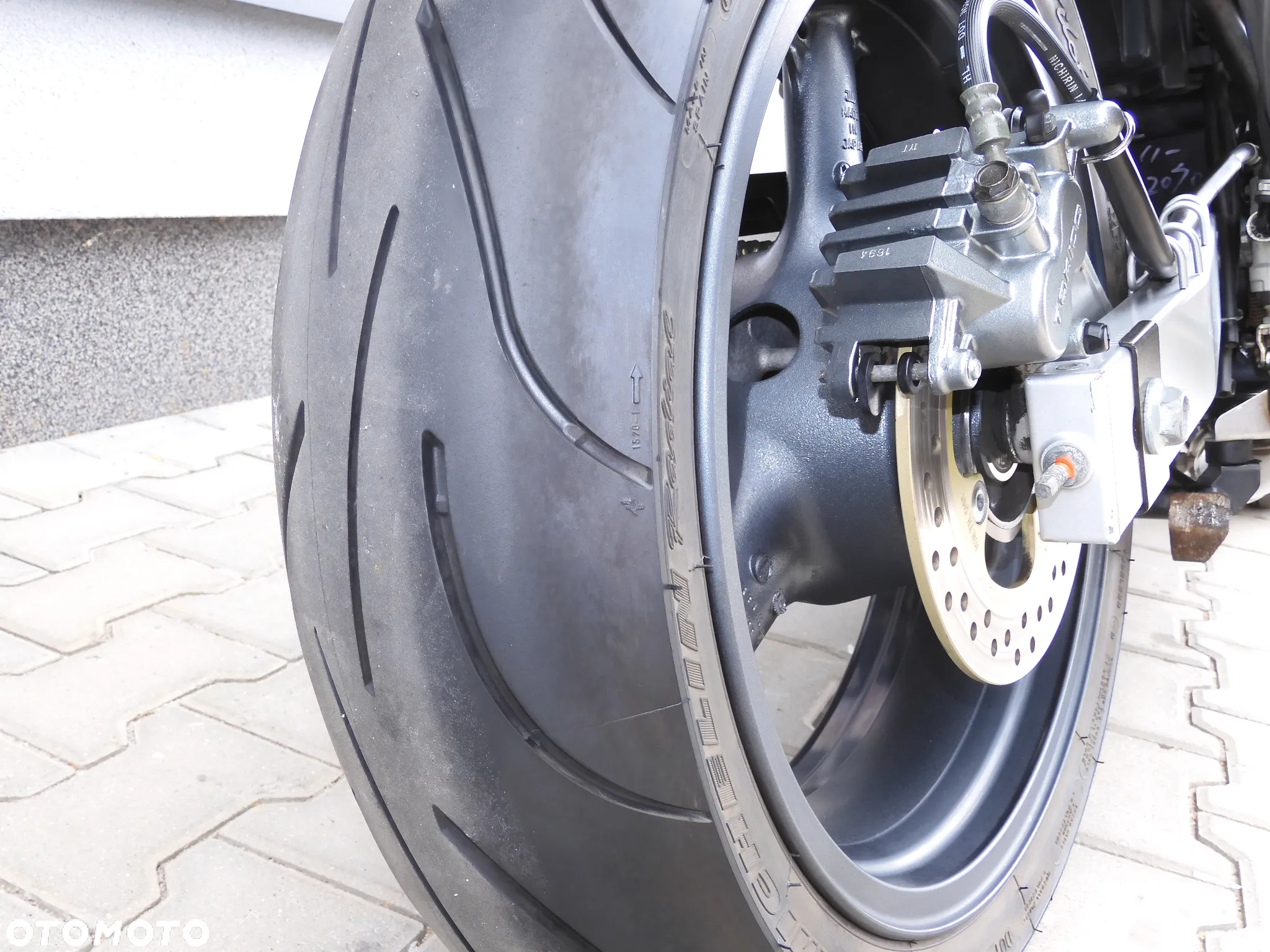 Kawasaki ZR - 9